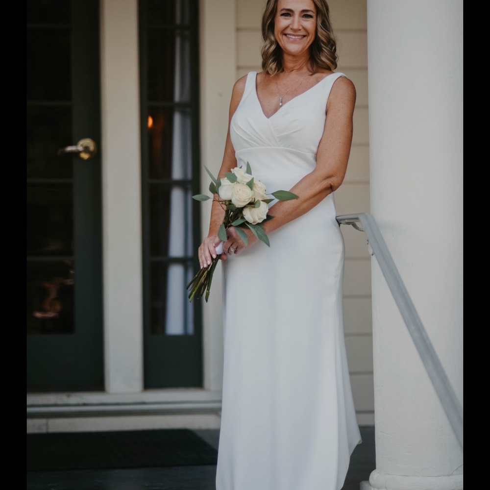 Morilee Amy&Eve Crepe A-Line Wedding Dress, V-Neck, Straps, Train, Size 8 fits 6